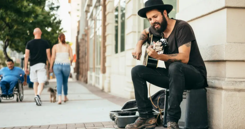 busking/street performer