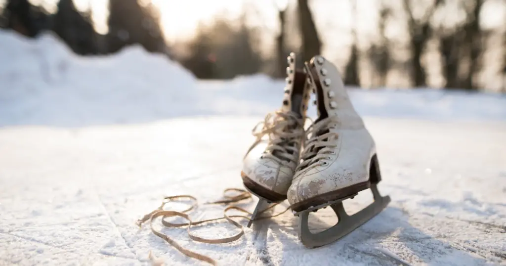 inexpensive gift for christmas ice skating